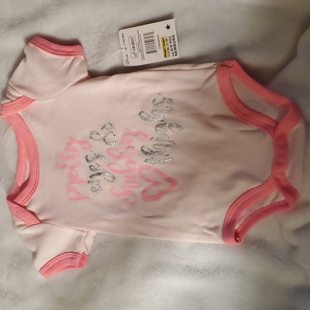 6/9 mth Onesie